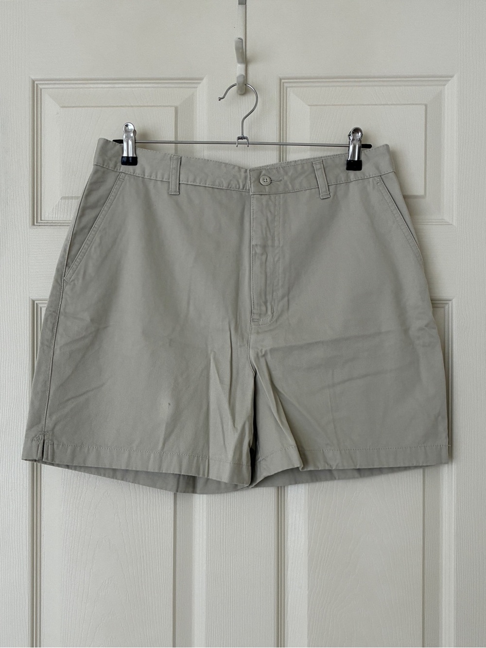NWT Cherokee Khaki Cotton Shorts Size 14